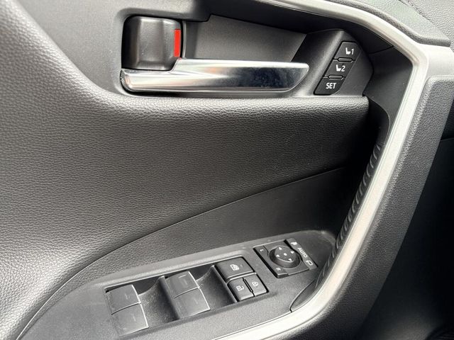 TOYOTA豐田 RAV4  第13張相片