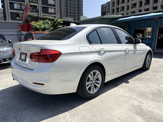 BMW寶馬 318I  第2張相片