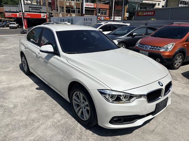 BMW寶馬 318I  第3張相片