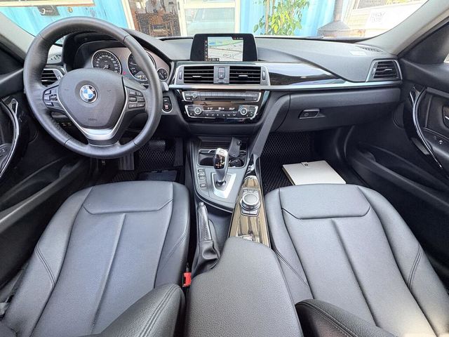 BMW寶馬 318I  第5張相片