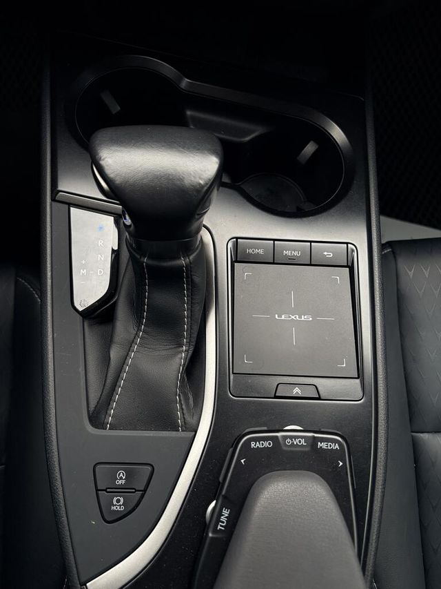 LEXUS凌志 UX200  第11張相片