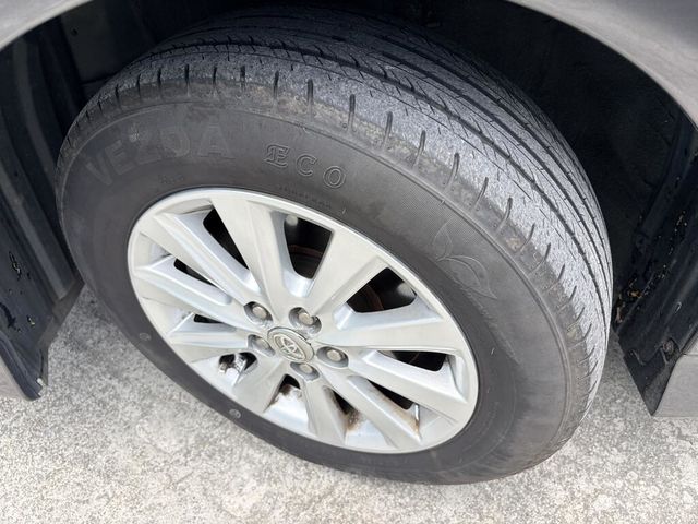 TOYOTA豐田 WISH  第11張相片