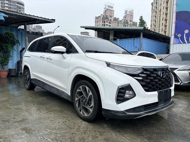HYUNDAI現代 CUSTIN  第3張相片