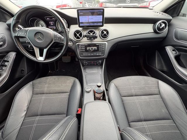 M-BENZ賓士 GLA200  第5張相片