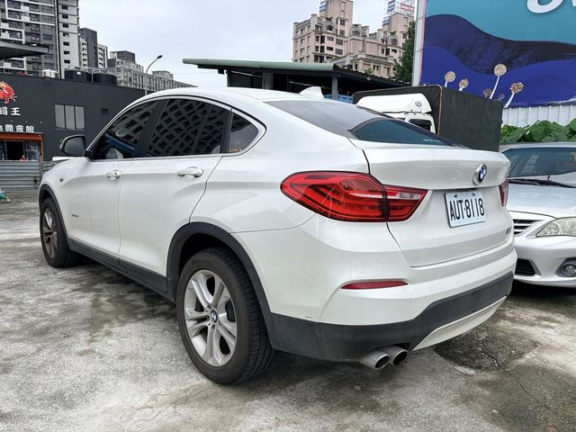 BMW寶馬 X4 XDRIVE28I  第4張相片