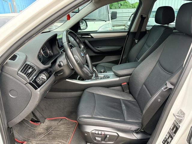 BMW寶馬 X4 XDRIVE28I  第9張相片