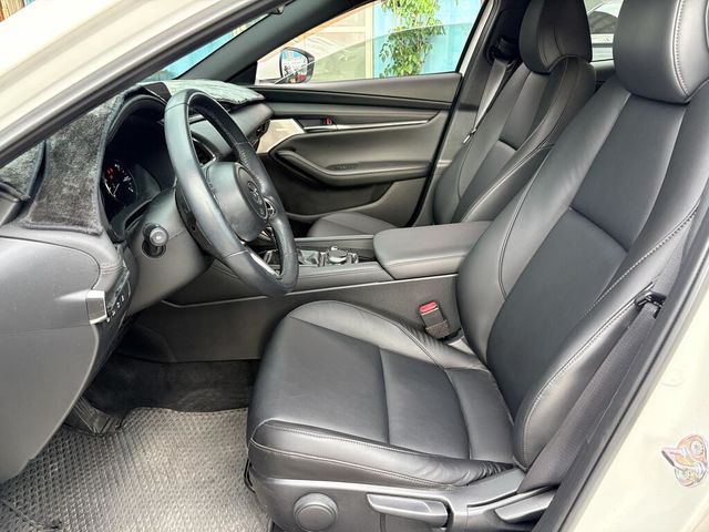 MAZDA馬自達 MAZDA 3  第15張相片