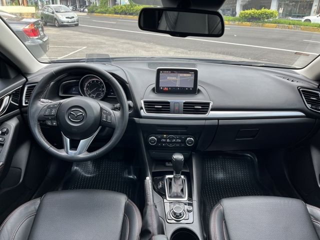 ❱❱❱魂動MAZDA3✧頂級版天窗✧馬力大✧靈敏好操控✅盲點✅都會型煞車輔助✅循跡防滑 ✅胎壓偵測★歡迎蒞臨賞車試乘★  第11張相片