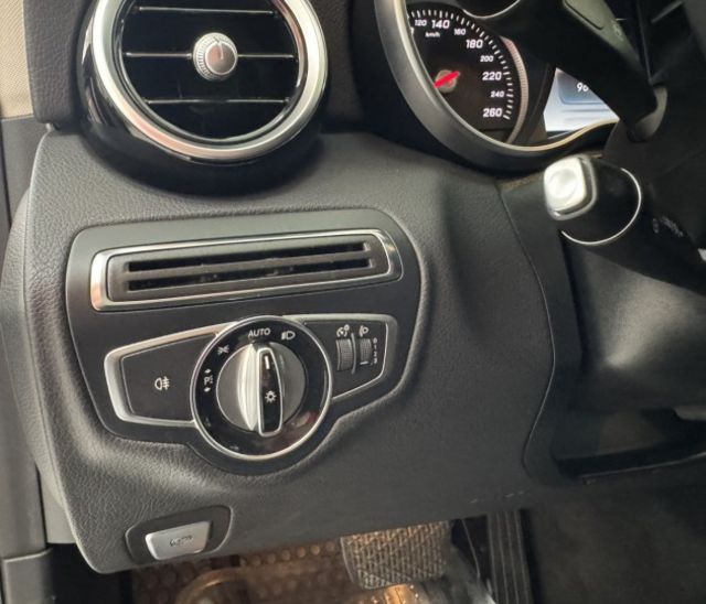 2015 Benz Class C180僅跑 9 萬多KM✅恆溫空調✅分區溫控✅定速巡航✅循跡防滑★歡迎蒞臨賞車試乘★  第7張相片