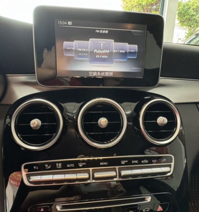 2015 Benz Class C180僅跑 9 萬多KM✅恆溫空調✅分區溫控✅定速巡航✅循跡防滑★歡迎蒞臨賞車試乘★  第19張相片
