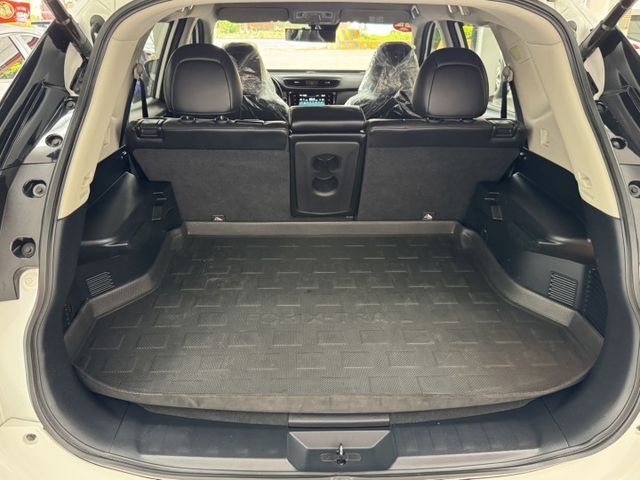 2019 Nissan X-Trail 2.0 2WD 智行版~僅跑6萬多KM✅I KEY✅恆溫空調✅定速巡航✅環景影像  第14張相片