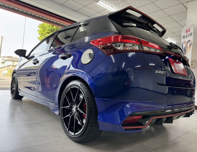 2020 TOYOT AYARIS S版~僅跑８萬多KM✅I KEY✅恆溫空調✅定速巡航✅空力套件✅中控螢幕★歡迎蒞臨賞  第2張相片