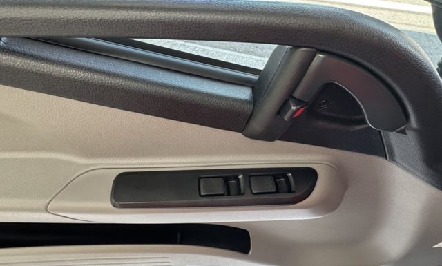 2023 中華堅達小貨車~僅跑1萬多KM✅中控鎖✅ABS防鎖死✅衛星導航✅倒車雷達✅倒車顯影系統★歡迎蒞臨賞車試乘★  第13張相片