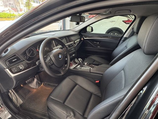 2013 BMW 520D M5套件~僅跑１０萬多KM✅I KEY✅恆溫空調✅空力套件✅雙前座跑車座椅★歡迎蒞臨賞車試乘  第4張相片