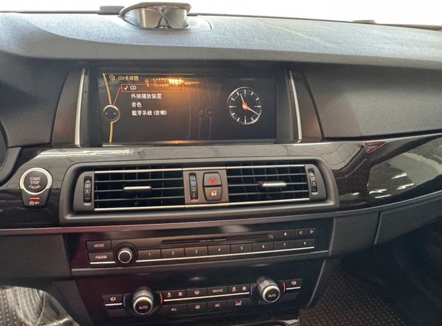 2013 BMW 520D M5套件~僅跑１０萬多KM✅I KEY✅恆溫空調✅空力套件✅雙前座跑車座椅★歡迎蒞臨賞車試乘  第8張相片