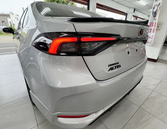 2024年型式  TOYOTA ALTIS GR版  中獎車~僅跑１５KM✅I KEY✅恆溫空調✅雙前座跑車座椅★歡迎蒞  第2張相片