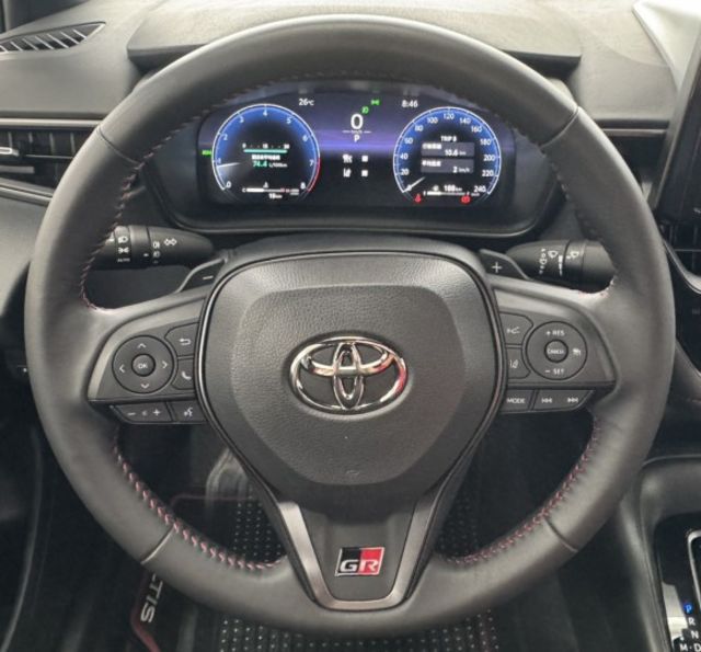 2024年型式  TOYOTA ALTIS GR版  中獎車~僅跑１５KM✅I KEY✅恆溫空調✅雙前座跑車座椅★歡迎蒞  第8張相片