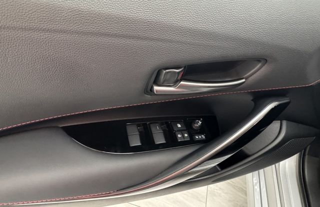2024年型式  TOYOTA ALTIS GR版  中獎車~僅跑１５KM✅I KEY✅恆溫空調✅雙前座跑車座椅★歡迎蒞  第10張相片
