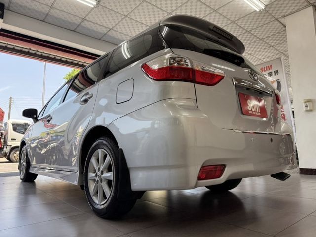 2010 TOYOTA WISH J~僅跑１７萬多KM✅恆溫空調✅蜂鳴式倒車輔助系統✅後視鏡方向指示燈★歡迎蒞臨賞車試  第2張相片