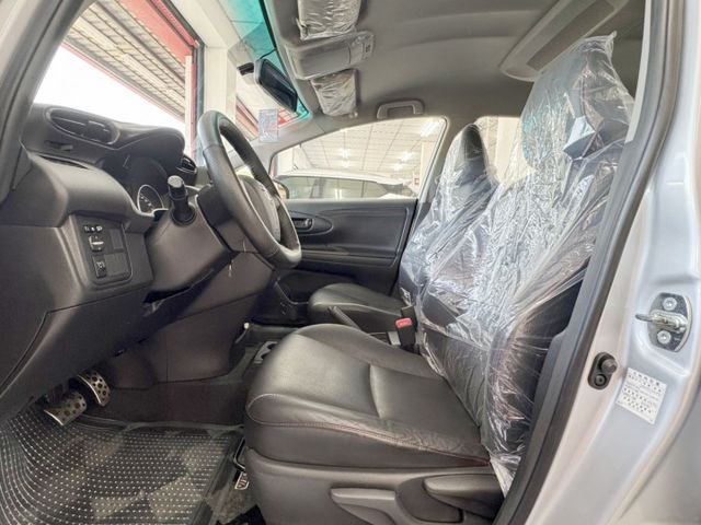 2010 TOYOTA WISH J~僅跑１７萬多KM✅恆溫空調✅蜂鳴式倒車輔助系統✅後視鏡方向指示燈★歡迎蒞臨賞車試  第4張相片
