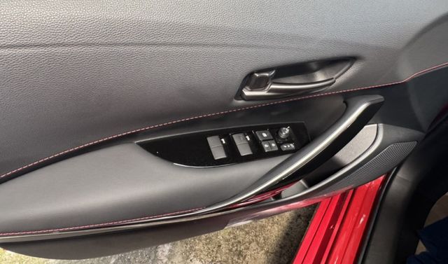 2024  TOYOTA ALTIS GR版  中獎車~僅跑１３KM✅I KEY✅恆溫空調✅定速巡航✅ACC主動跟車★歡  第7張相片