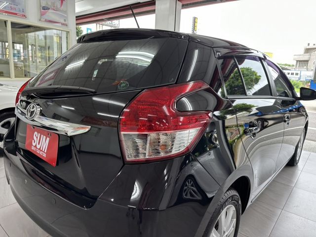 2017 TOYOTA YARIS~僅跑７萬多KM✅恆溫空調✅蜂鳴式倒車輔助系統✅ 電子煞車力道輔助★歡迎蒞臨賞車試乘★  第4張相片
