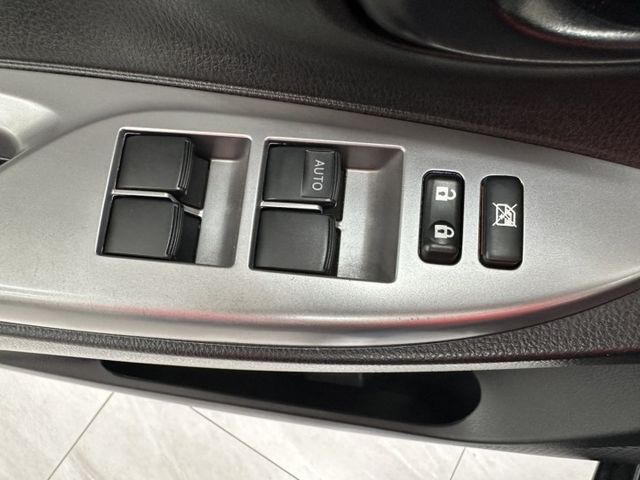 2017 TOYOTA YARIS~僅跑７萬多KM✅恆溫空調✅蜂鳴式倒車輔助系統✅ 電子煞車力道輔助★歡迎蒞臨賞車試乘★  第7張相片
