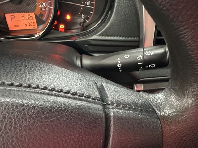 2017 TOYOTA YARIS~僅跑７萬多KM✅恆溫空調✅蜂鳴式倒車輔助系統✅ 電子煞車力道輔助★歡迎蒞臨賞車試乘★  第9張相片