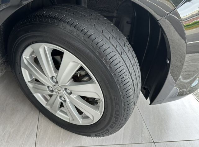 2017 TOYOTA YARIS~僅跑７萬多KM✅恆溫空調✅蜂鳴式倒車輔助系統✅ 電子煞車力道輔助★歡迎蒞臨賞車試乘★  第17張相片