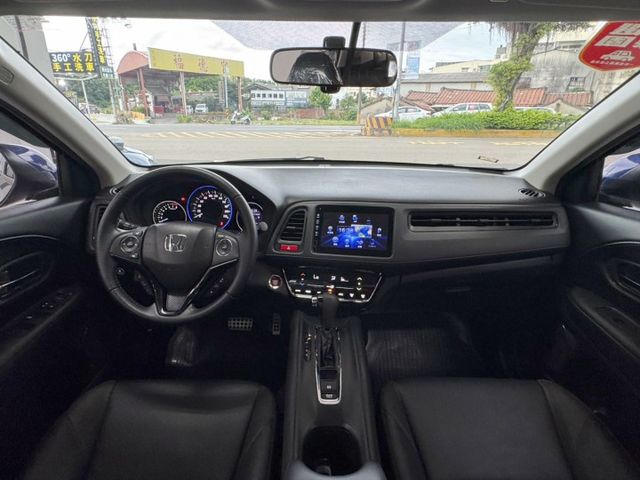 2018 HONDA HRV 1.8 S~僅跑１１萬多KM✅I KEY✅恆溫空調✅定速巡航✅換檔撥片★歡迎蒞臨賞車試乘★  第3張相片