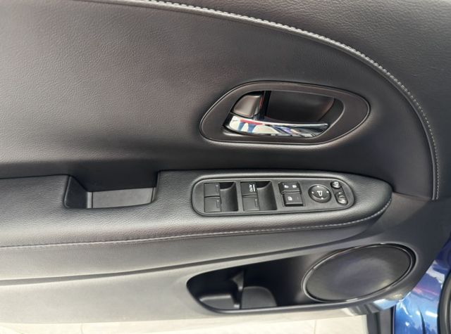 2018 HONDA HRV 1.8 S~僅跑１１萬多KM✅I KEY✅恆溫空調✅定速巡航✅換檔撥片★歡迎蒞臨賞車試乘★  第9張相片