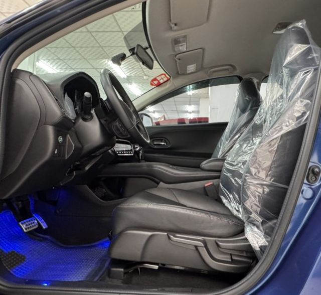2018 HONDA HRV 1.8 S~僅跑１１萬多KM✅I KEY✅恆溫空調✅定速巡航✅換檔撥片★歡迎蒞臨賞車試乘★  第10張相片