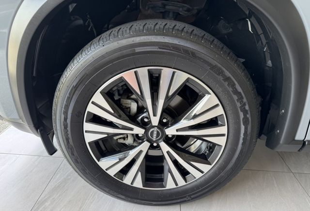 2023 Nissan X-Trail旗艦版僅跑２萬多KM✅I KEY✅環景影像 ✅方向盤快控鍵✅換檔撥片✅電動尾門  第20張相片