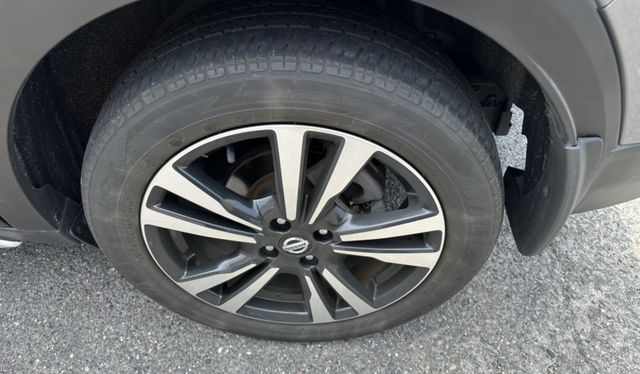 2022 NISSAN KICKS智行旗艦版~僅跑３萬多KM✅I KEY✅空力套件✅環景影像✅定速✅恆溫✅車頂行李架  第11張相片