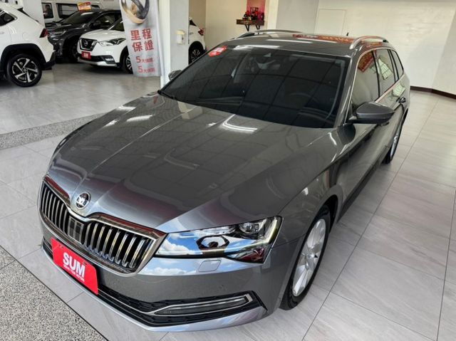 2023 SKODA SUPERB 菁英版 僅跑2萬多KM✅I KEY✅導航✅倒車影像✅定速巡航✅電動尾門✅恆溫空調  第6張相片