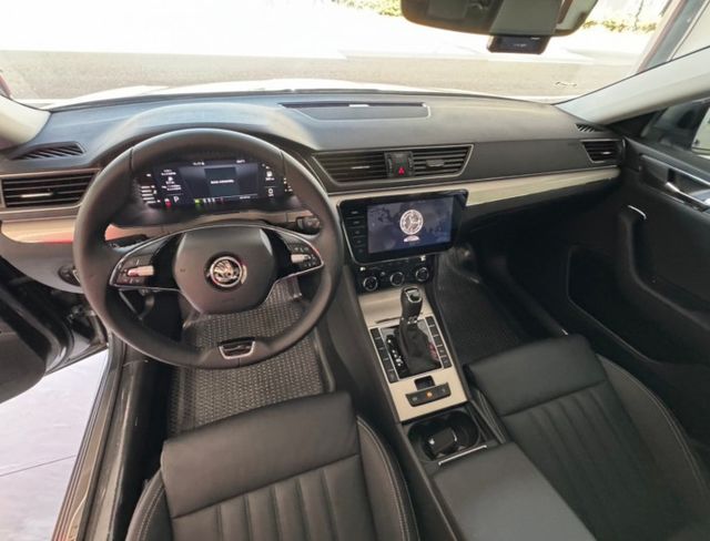 2023 SKODA SUPERB 菁英版 僅跑2萬多KM✅I KEY✅導航✅倒車影像✅定速巡航✅電動尾門✅恆溫空調  第12張相片
