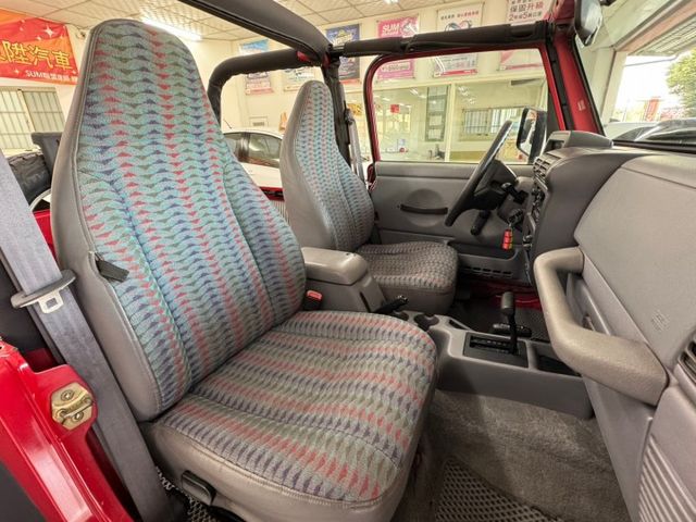 ❱❱❱SPORT 四驅吉普✅安全氣囊✅音響主機✅原汁原味✅威力曠野✅驚異完整度里程保證✅選舉造勢無敵手★歡迎賞車試乘★  第14張相片