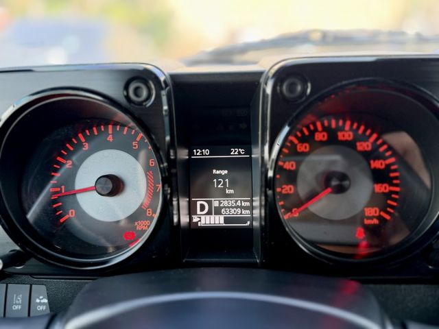 2023 SUZUKI JIMNY 實跑６萬多KM✅定速巡航✅方向盤快控鍵✅恆溫空調✅中控螢幕✅倒車雷達✅倒車影像輔助  第4張相片