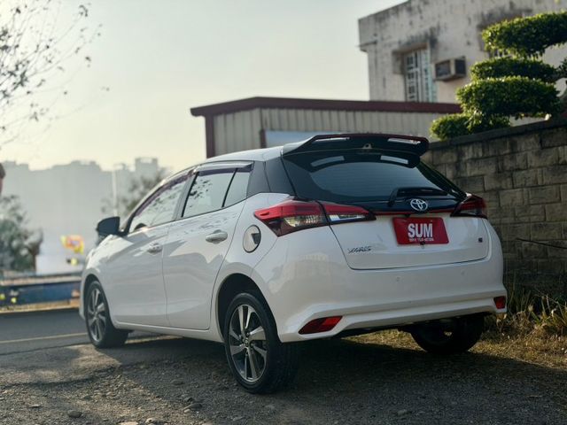 2018 TOTOYA YARIS 1.5 S~實跑15萬多KM✅I KEY✅空力套件✅定速巡航✅方向盤快控鍵✅換檔撥片  第2張相片