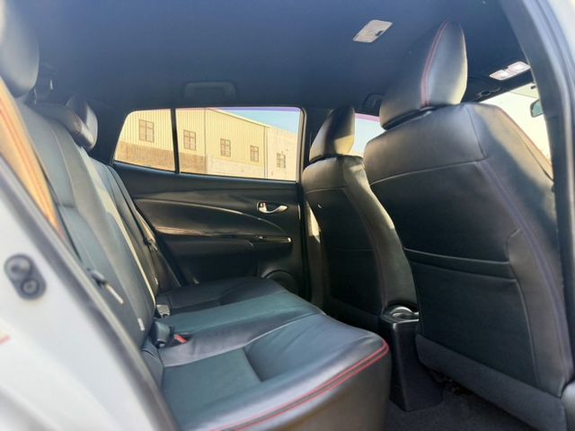 2018 TOTOYA YARIS 1.5 S~實跑15萬多KM✅I KEY✅空力套件✅定速巡航✅方向盤快控鍵✅換檔撥片  第9張相片