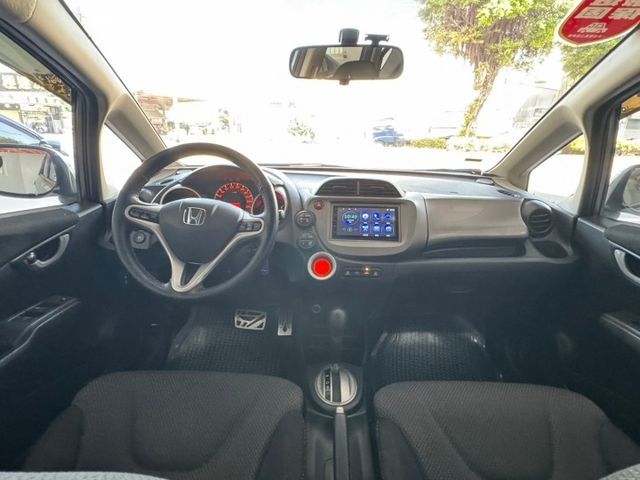 2014 HONDA FIT 1.5 VTi-S僅跑15萬多KM✅定速巡航✅恆溫空調✅換檔撥片✅方向盤快控鍵✅電動折疊後  第2張相片