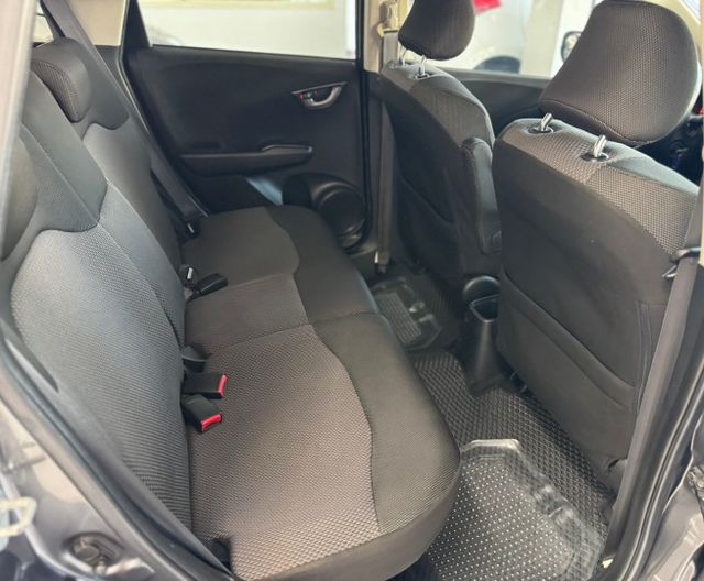 2014 HONDA FIT 1.5 VTi-S僅跑15萬多KM✅定速巡航✅恆溫空調✅換檔撥片✅方向盤快控鍵✅電動折疊後  第11張相片