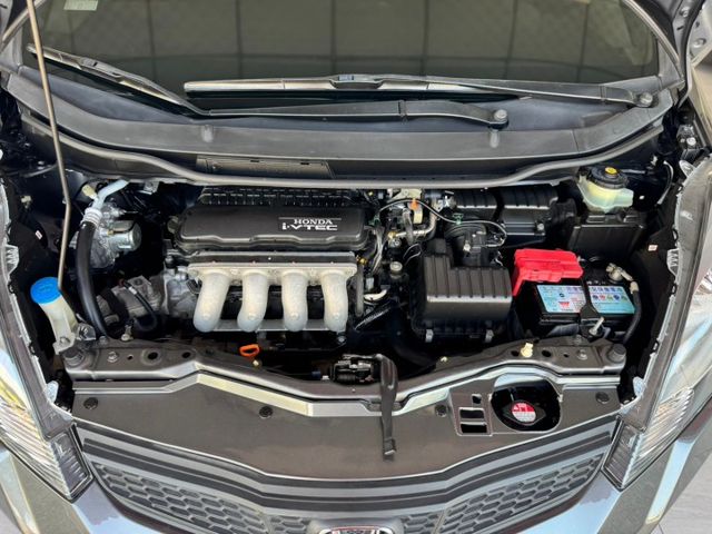 2014 HONDA FIT 1.5 VTi-S僅跑15萬多KM✅定速巡航✅恆溫空調✅換檔撥片✅方向盤快控鍵✅電動折疊後  第17張相片