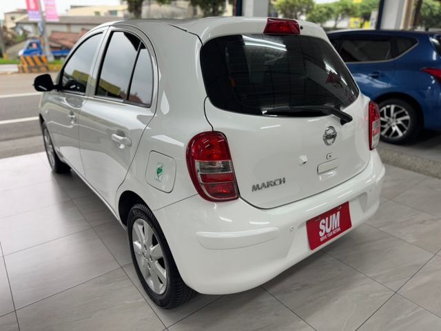 2018 NISSAN MARCH實跑8萬多KM～保證里程✅I KEY✅方向盤快控鍵✅恆溫空調✅電動折疊後視鏡  第2張相片