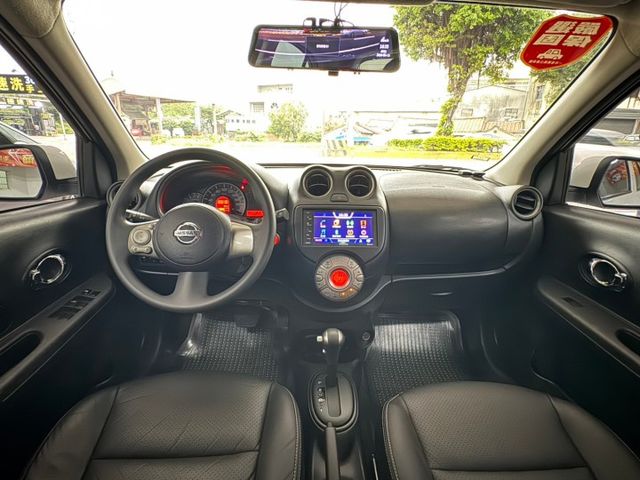 2018 NISSAN MARCH實跑8萬多KM～保證里程✅I KEY✅方向盤快控鍵✅恆溫空調✅電動折疊後視鏡  第3張相片