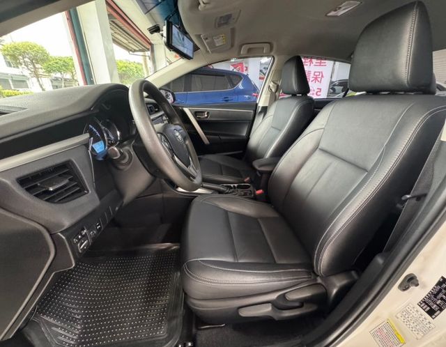 2015 TOYOTA COROLLA ALTIS實跑11萬多KM✅I KEY✅方向盤快控鍵✅恆溫空調✅定速巡航✅倒車雷  第3張相片