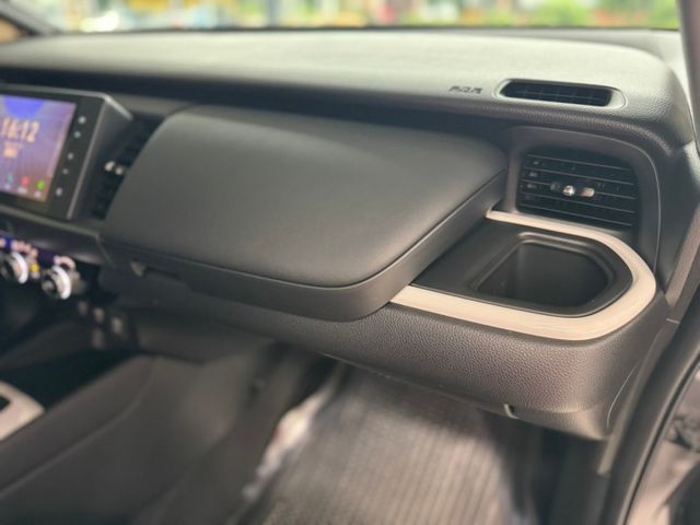 2021 HONDA FIT1.5HOME汽油版~僅跑３萬多KM✅7吋觸控螢幕✅定速巡航✅換檔撥片✅方向盤快控鍵✅恆溫空  第7張相片