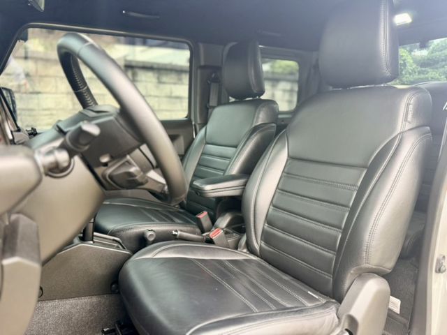 2021 SUZUKI JIMNY 1.5 GLX輕型越野車~實跑10萬多KM✅定速巡航✅方向盤快控鍵✅恆溫空調✅中控螢  第3張相片