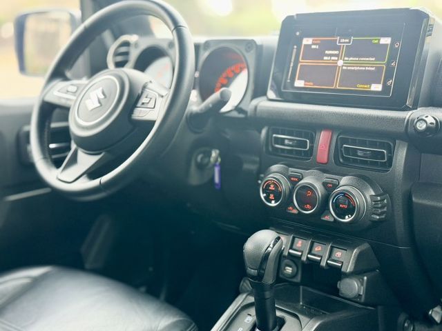 2021 SUZUKI JIMNY 1.5 GLX輕型越野車~實跑10萬多KM✅定速巡航✅方向盤快控鍵✅恆溫空調✅中控螢  第8張相片