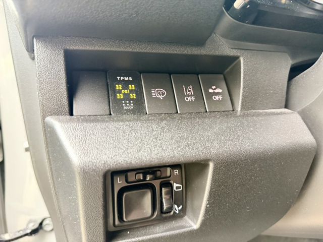 2021 SUZUKI JIMNY 1.5 GLX輕型越野車~實跑10萬多KM✅定速巡航✅方向盤快控鍵✅恆溫空調✅中控螢  第9張相片